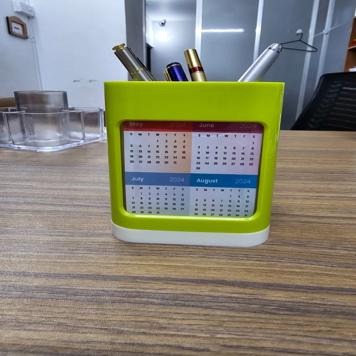 Calendar with Pen Holder